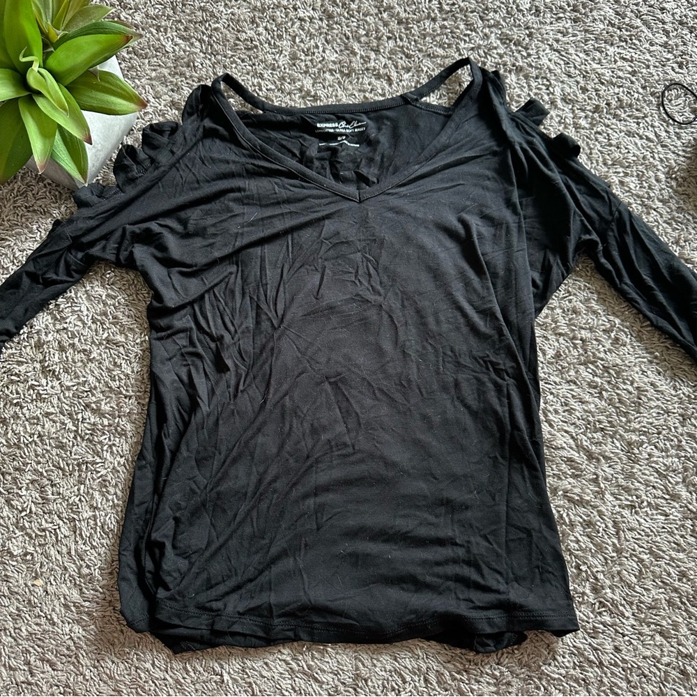 Mid Length Top - With Unique Shoulders